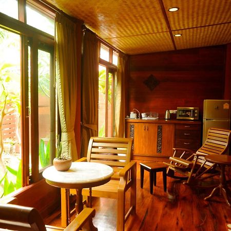 Ruenkanok Thaihouse Resort HHQ Extérieur photo