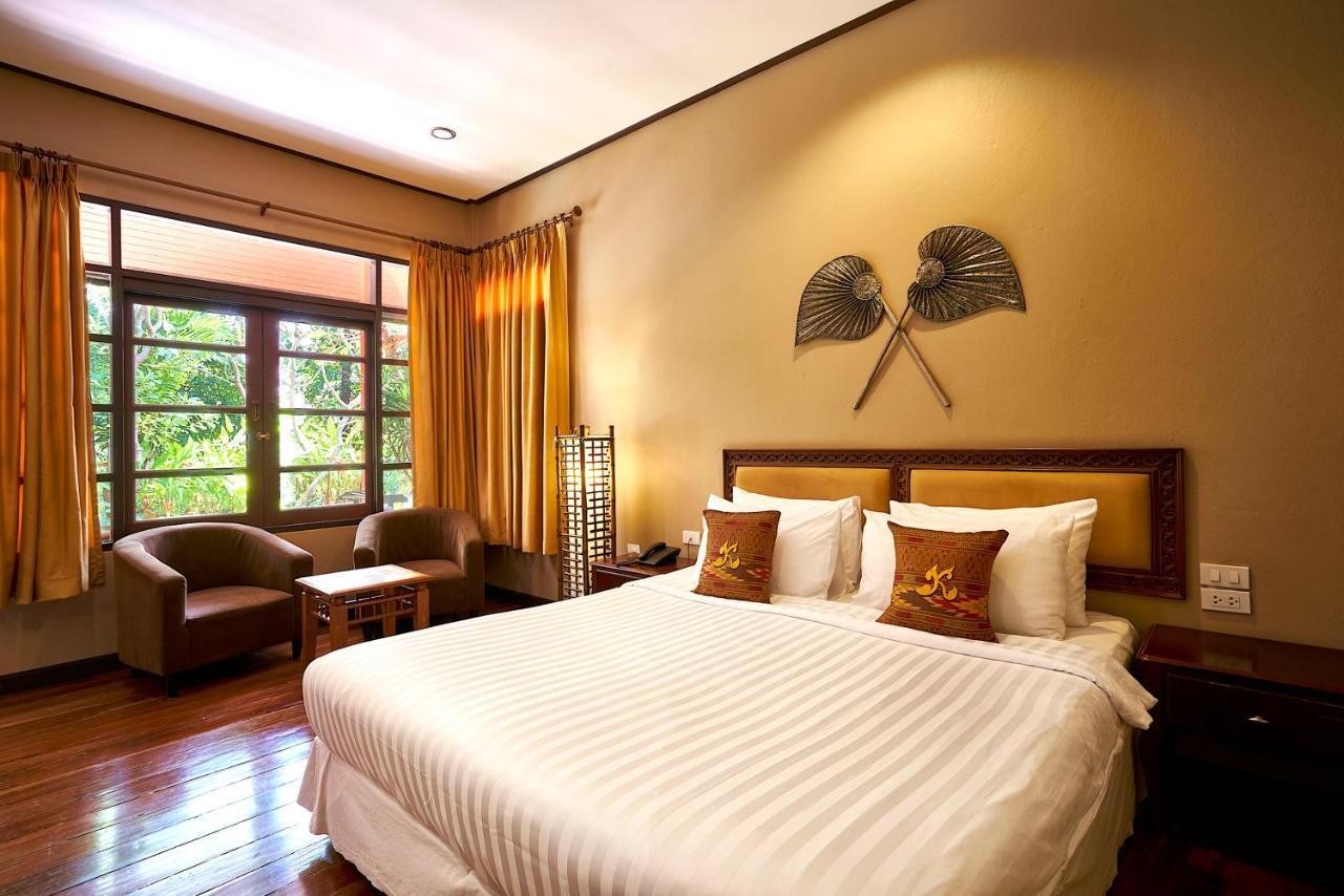 Ruenkanok Thaihouse Resort HHQ Extérieur photo