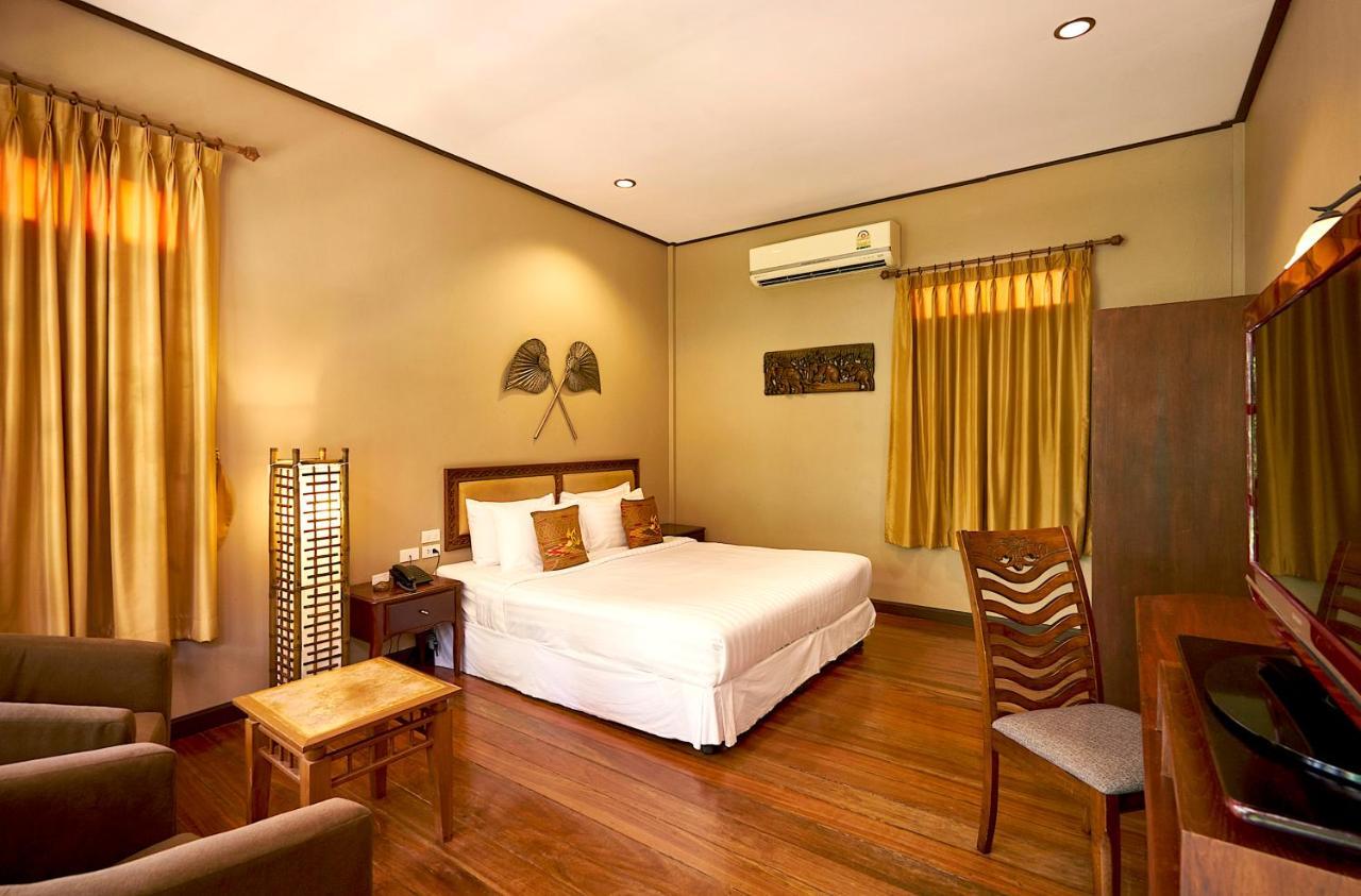 Ruenkanok Thaihouse Resort HHQ Extérieur photo