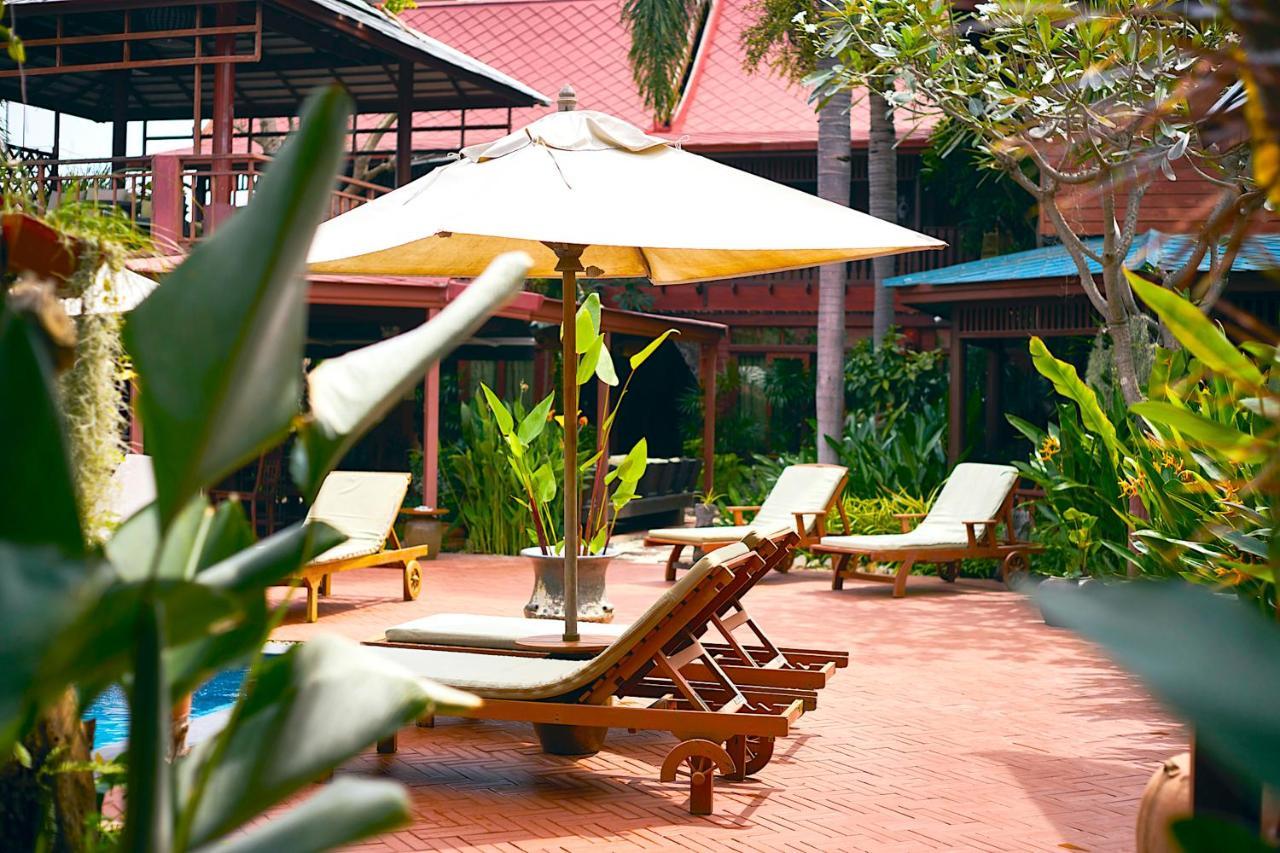 Ruenkanok Thaihouse Resort HHQ Extérieur photo